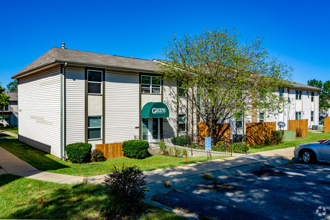 Building Photo - The Greens Apartments