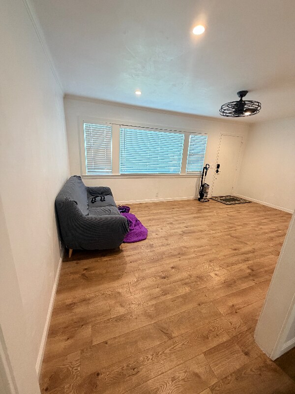 Foto del edificio - 1240 Kenneth St