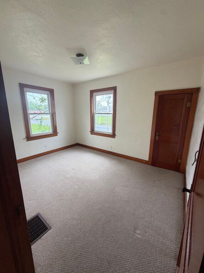 Foto del edificio - 3 Bed 2 Bath - Cassville