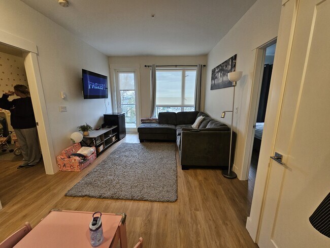 Building Photo - 11907-11223 223 St