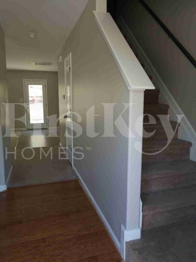 Foto del edificio - 901 Leatherstone Ln