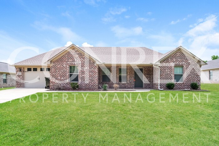 Primary Photo - Great 3 Bedroom