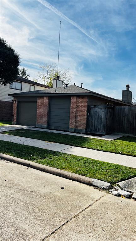 Building Photo - 7855 Winehill Ln