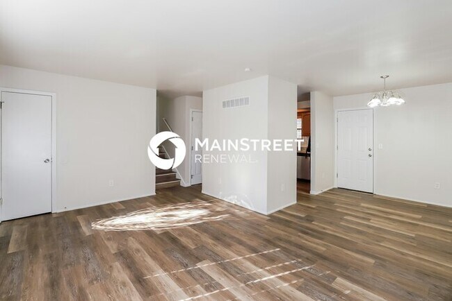 Foto del edificio - 3 Bedroom Pet-Friendly Home in KANSAS CITY, MO with Main Street Renewal