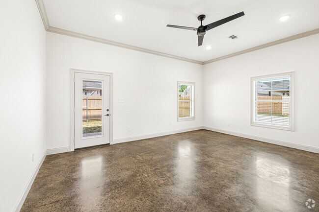 2BR, 2BA - 1,192SF - Living Room - River Ranch