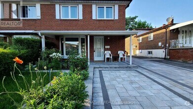 Building Photo - 10 Painswick Crescent