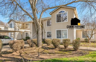 Building Photo - 3040 Sheraton Ct