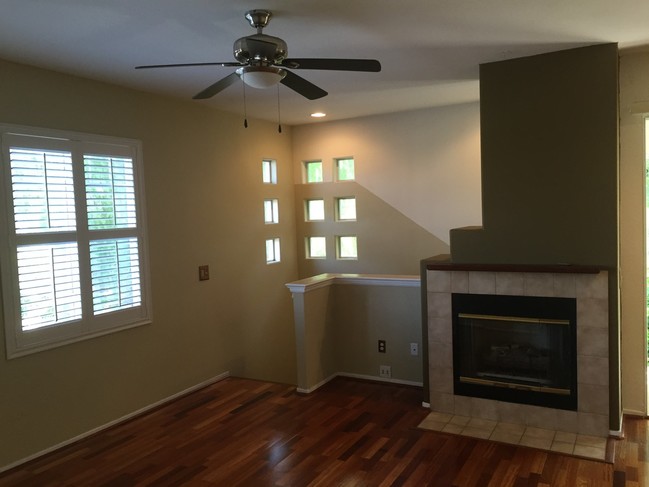 Building Photo - 10926 Ivy Hill Dr