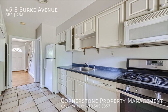 Building Photo - 3 Bed 2 Bath | $2200 | 45 E Burke Ave St T...