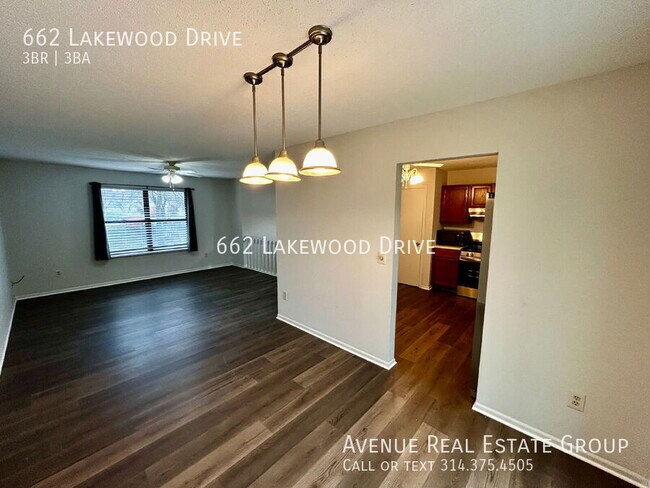 Foto del edificio - 662 Lakewood Dr