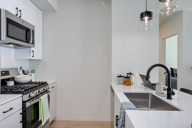 Building Photo - 87 E Wacker Pl