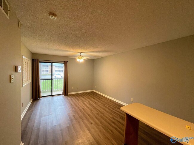 Foto del edificio - 6634 Willow Pointe Dr NW