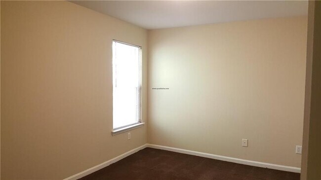 Building Photo - 10247 Deep Creek Pl