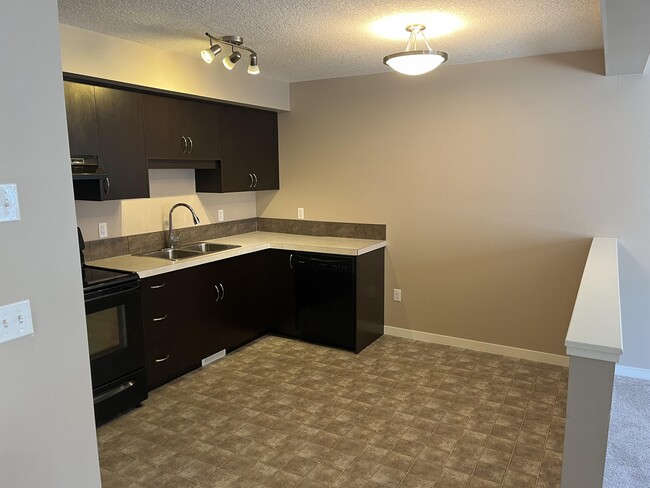 Building Photo - 5242 Aerodrome Rd