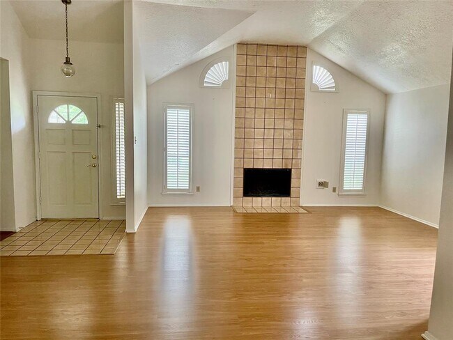 Building Photo - 2514 Pecan Grove Ct