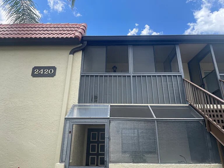 Foto principal - 2420 Winding Creek Blvd