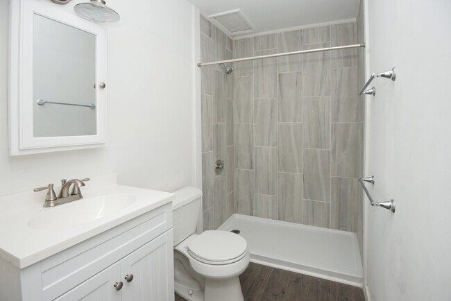 Baño - 22 Fennell St