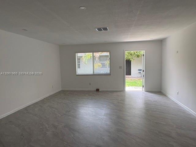 Foto del edificio - 5401 NW 22nd St