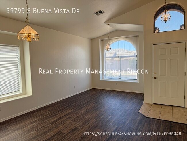 Foto del edificio - 39799 Buena Vista Dr