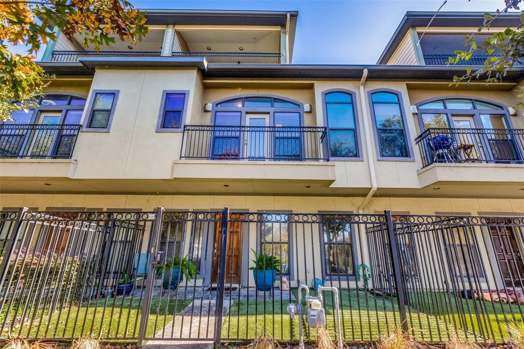 Foto principal - 1117 St Charles St