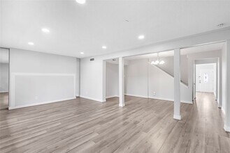 Building Photo - 781 Country Pl Dr