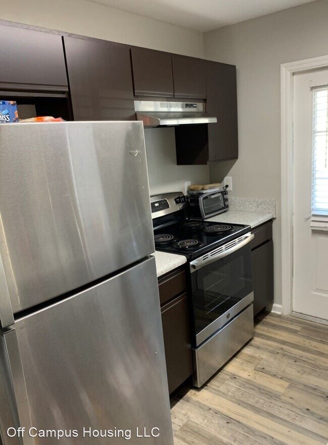 Building Photo - 3 br, 3 bath Room For Rent - Perry Osceola