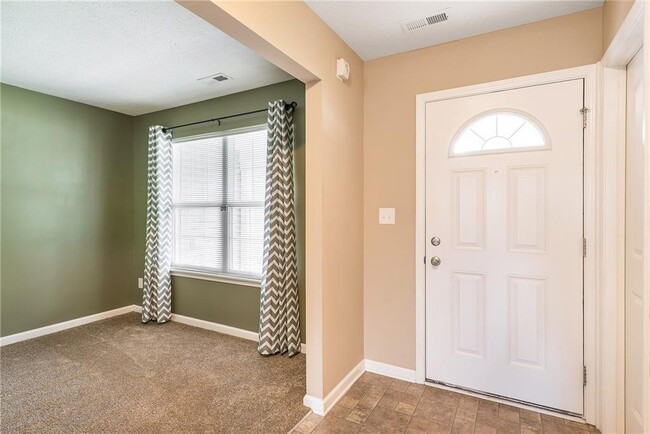Building Photo - 11601 N Creekside Dr