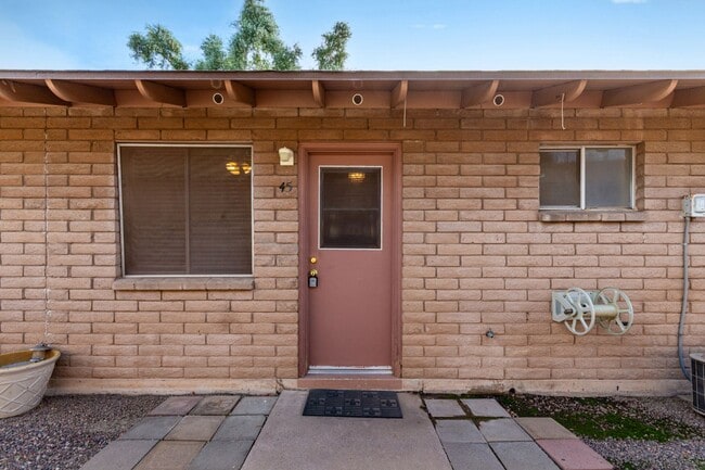 Photo - Prime Tempe Location – Minutes from ASU! Apartment