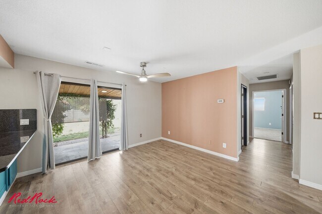 Foto del edificio - Lovely 4 Bedroom Home in Santa Clara