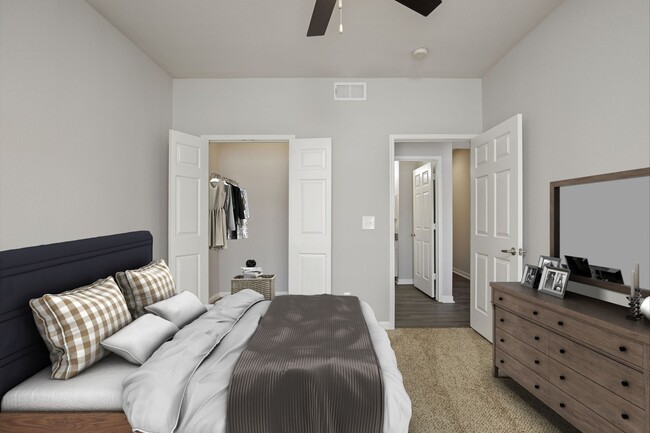 Spacious Bedroom & Move In Closet - Signature Place Apartments