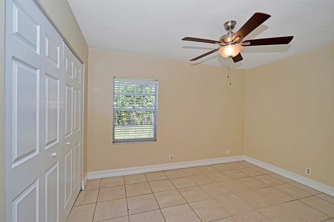 Building Photo - 318 SW 78th Terrace