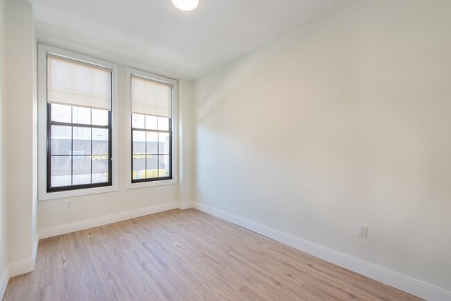 Building Photo - 3510 Bergenline Ave