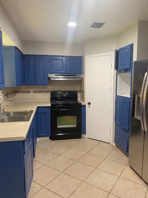 Foto del edificio - 15322 E Hampton Cir