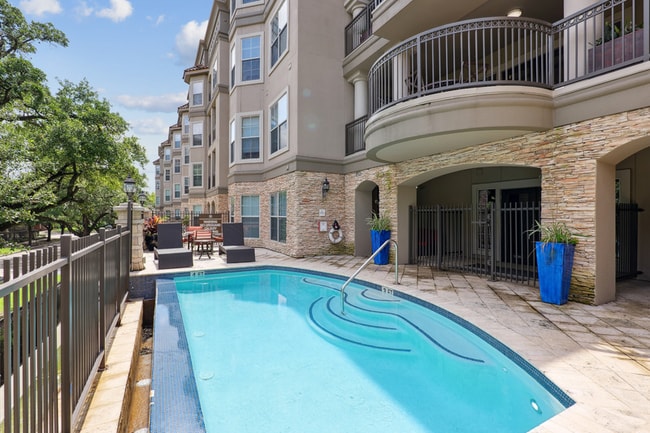 Building Photo - Residences at Gramercy