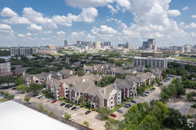 Aerial Photo - City Plaza Condominiums