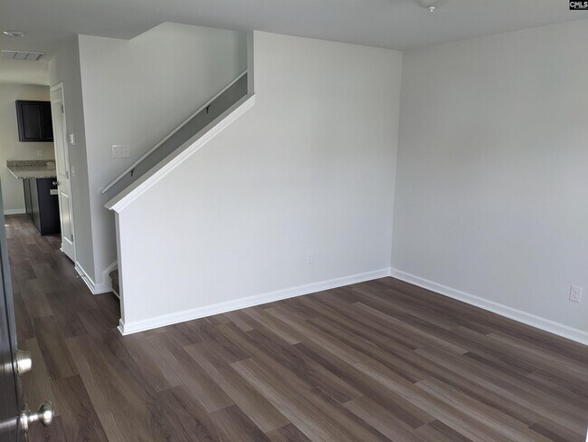 Foto del edificio - 298 Windfall Rd