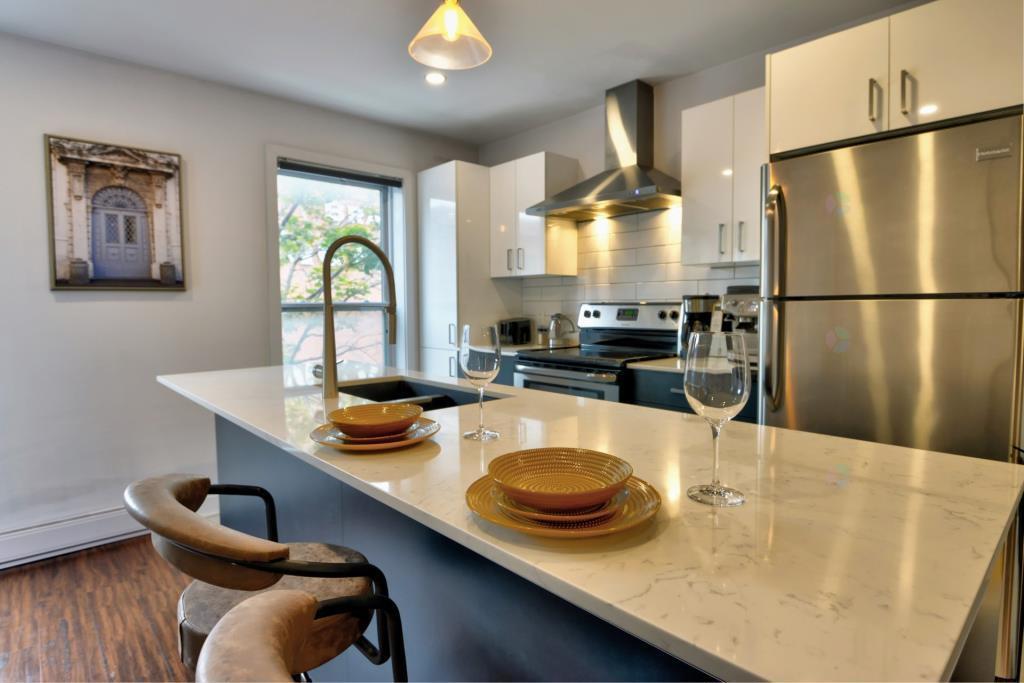 Primary Photo - 5107 Rue Saint-Ambroise