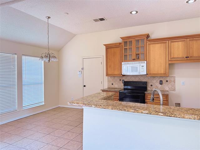 Foto del edificio - 8806 Pheasant Run Dr