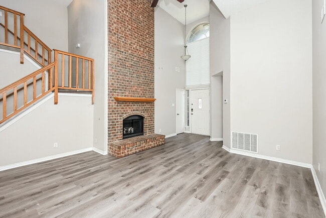 Building Photo - 4327 Meriden Ct