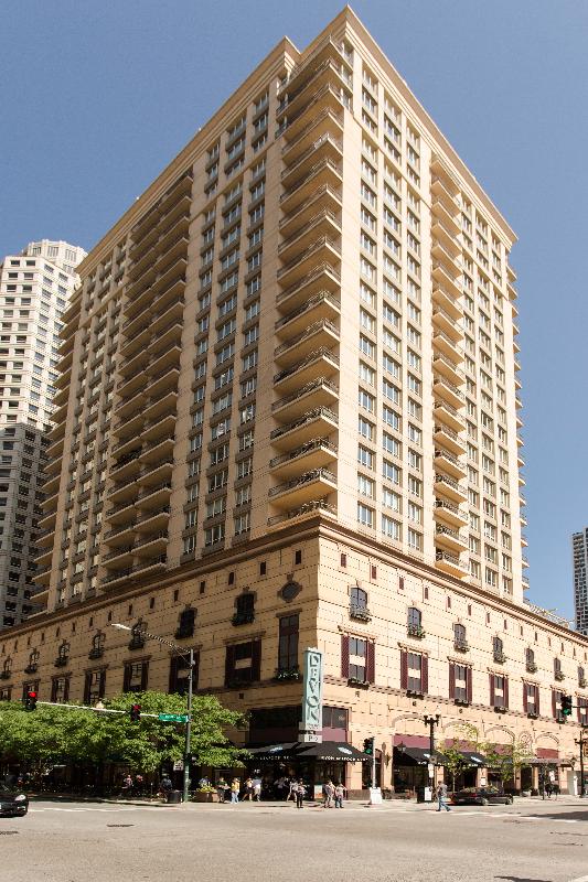 Building Photo - 750 N Wabash Ave