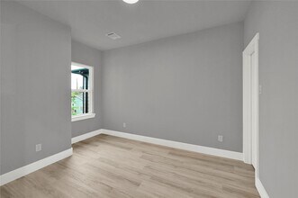 Building Photo - 7415 Hezekiah Ln