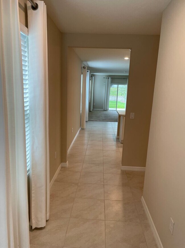 Foto del edificio - Open House  - previous model 3 bedroom 2 b...