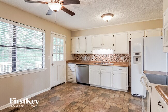 Foto del edificio - 1312 Whirlaway Cir