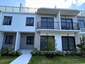 Building Photo - 26109 SW 145th Ave