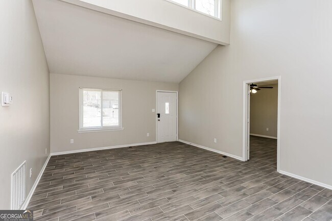 Building Photo - 3056 Gwinnstone Cir SW