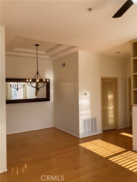Building Photo - 2900 Ladrillo Aisle