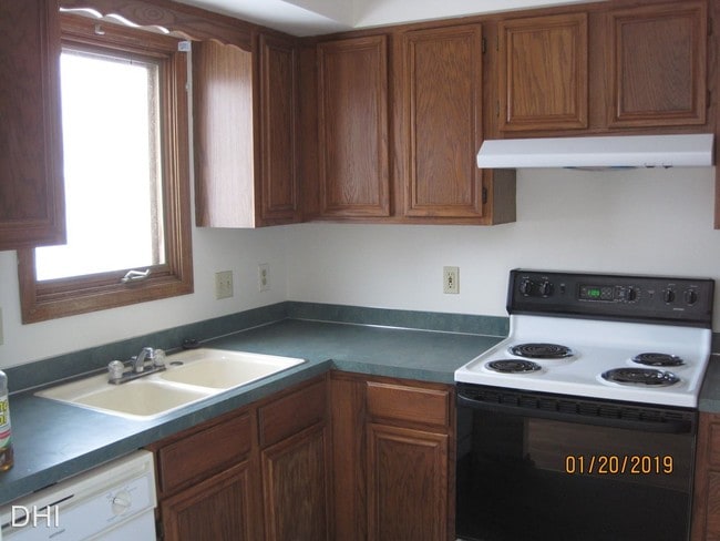 Building Photo - 3 br, 1 bath House - 2007 Sw. 16