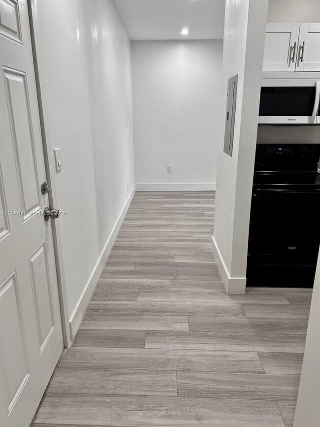 Foto del edificio - 852 SW 13th Ave