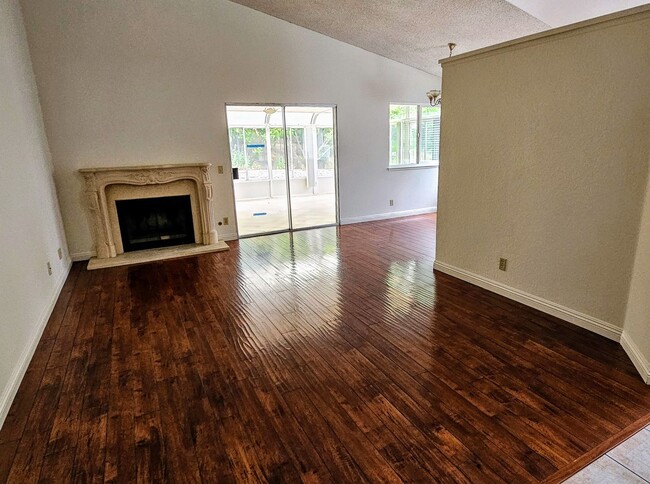 Foto del edificio - 2512 HILLSBOROUGH LANE CHINO HILLS 91709 (...