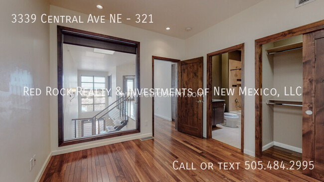 Foto del edificio - Amazing Loft Concept 2BR in Trendy Nob Hill!